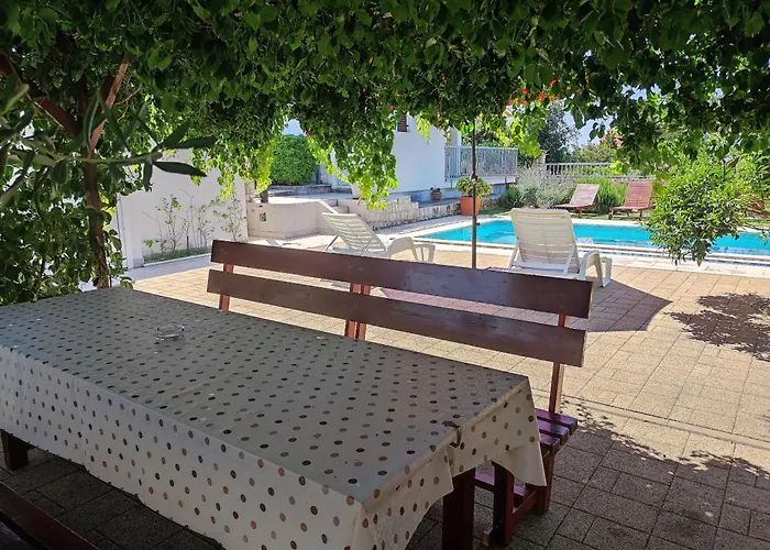 Вилла House Nena With Pool *
