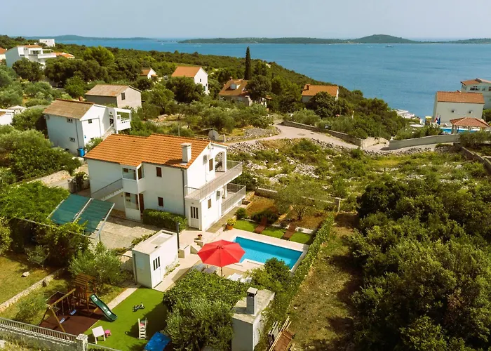 House Nena With Pool Вилла *