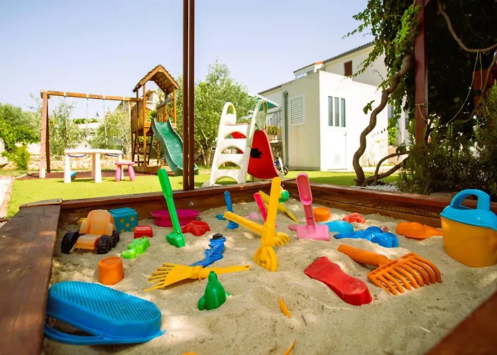 House Nena With Pool Вилла