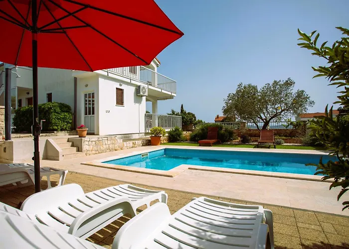 House Nena With Pool Вилла *