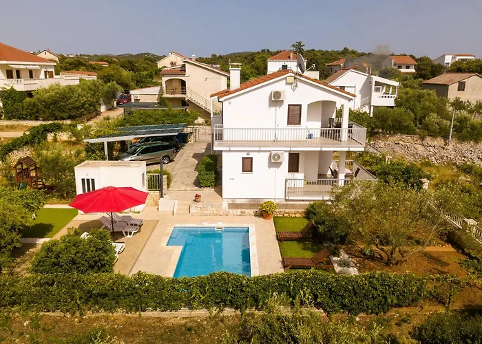 House Nena With Pool Вилла