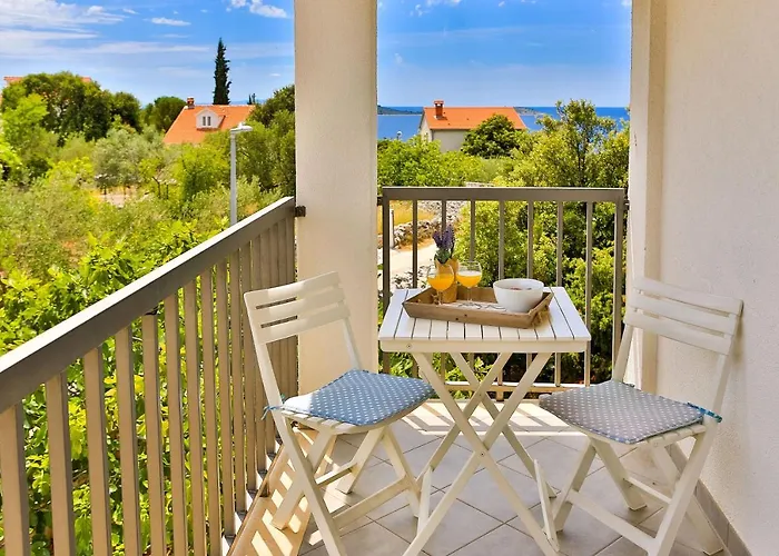 Вилла House Nena With Pool Винишче